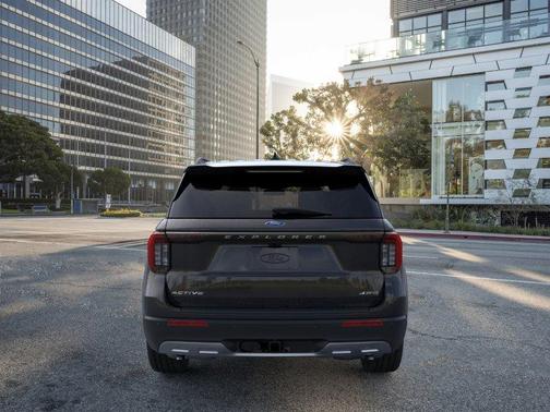 Agate Black Metallic 2026 Ford Explorer Active