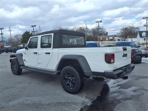 2023 Jeep Gladiator Sport