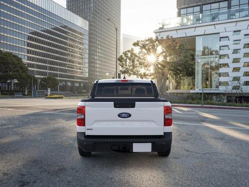 Oxford White 2026 Ford Maverick Lariat