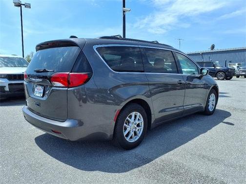 2021 Chrysler Voyager LXI