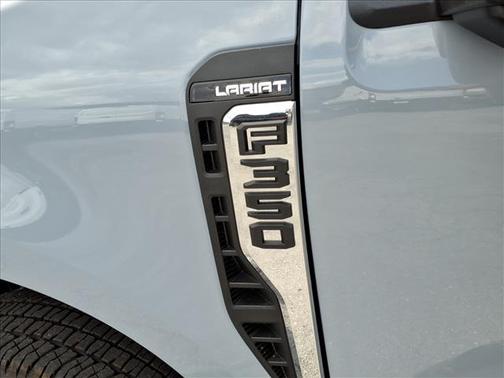2026 Ford F-350 Lariat Super Duty