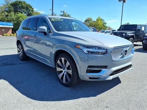 2024 Volvo XC90 Recharge Plug-In Hybrid T8 Ultimate Bright Theme 7-Seater
