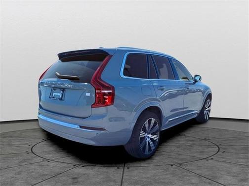 2024 Volvo XC90 Recharge Plug-In Hybrid T8 Ultimate Bright Theme 7-Seater