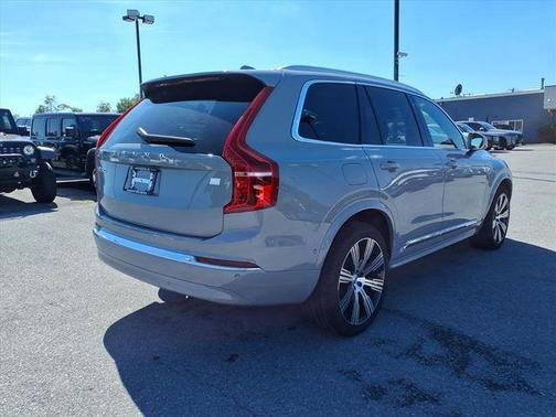 2024 Volvo XC90 Recharge Plug-In Hybrid T8 Ultimate Bright Theme 7-Seater