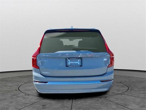 2024 Volvo XC90 Recharge Plug-In Hybrid T8 Ultimate Bright Theme 7-Seater