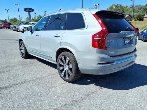 2024 Volvo XC90 Recharge Plug-In Hybrid T8 Ultimate Bright Theme 7-Seater