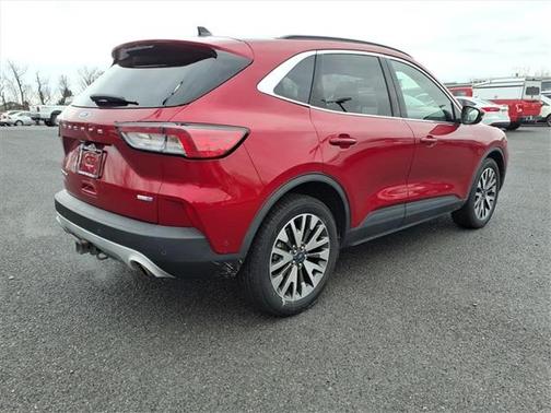 2020 Ford Escape Titanium