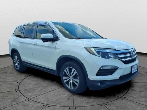White Diamond Pearl 2017 Honda Pilot EX-L