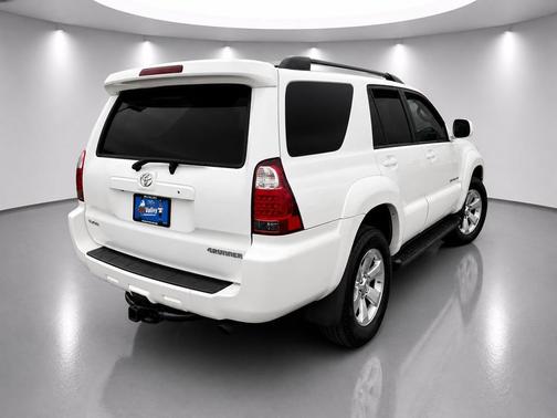 White 2006 Toyota 4Runner Limited V8