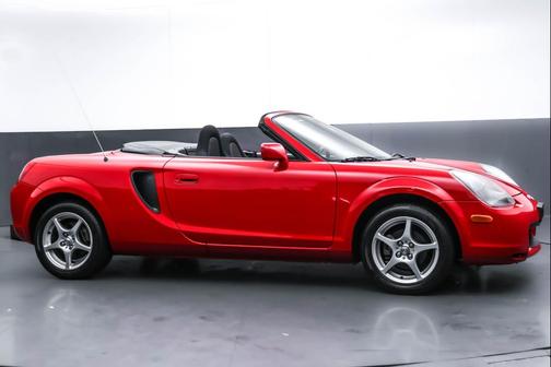 2001 Toyota MR2 Base (M5)