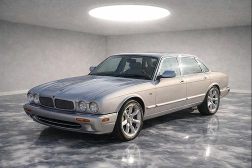2002 Jaguar XJR Sedan
