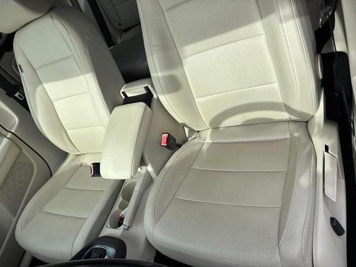 2012 Volkswagen Jetta SportWagen TDI