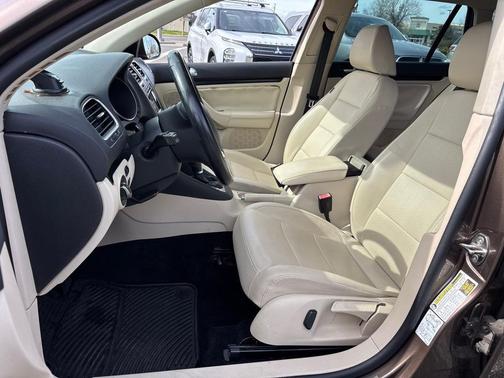 2012 Volkswagen Jetta SportWagen TDI