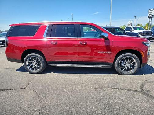 Radiant Red Tintcoat 2026 Chevrolet Suburban Premier