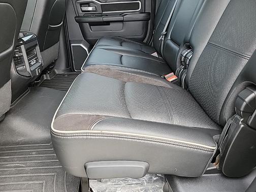 2022 RAM 2500 Laramie Mega Cab 4x4 6'4' Box