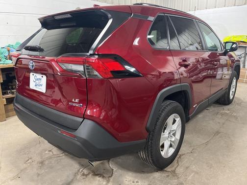 2021 Toyota RAV4 Hybrid LE