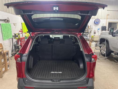 2021 Toyota RAV4 Hybrid LE