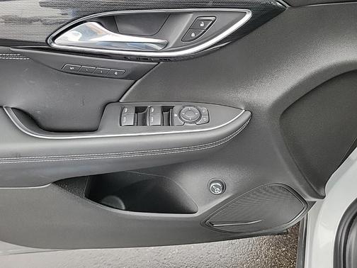 2023 Buick Envision Essence AWD