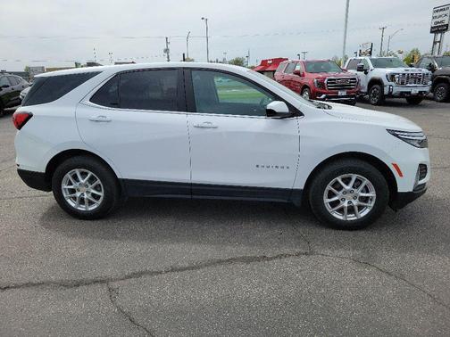 Summit White 2022 Chevrolet Equinox 1LT