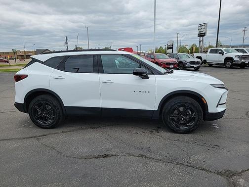 Summit White 2024 Chevrolet Blazer 2LT