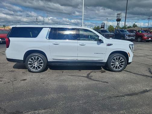 Glacier White Tricoat 2026 GMC Yukon XL Denali