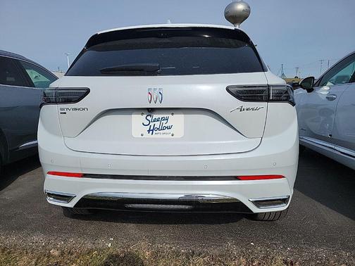 Iridescent White Tricoat 2026 Buick Envision Avenir AWD