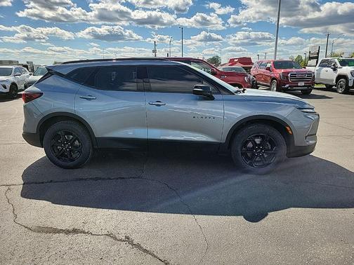 Sterling Gray Metallic 2024 Chevrolet Blazer 3LT