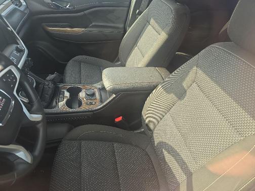 Volcanic Red Tintcoat 2023 GMC Acadia AWD SLE