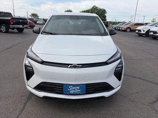Summit White 2027 Chevrolet Bolt LT FWD