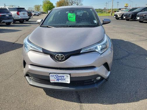 Silver Knockout Metallic 2018 Toyota C-HR XLE Premium