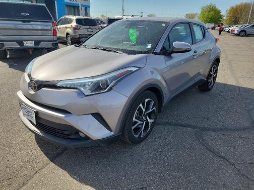Silver Knockout Metallic 2018 Toyota C-HR XLE Premium