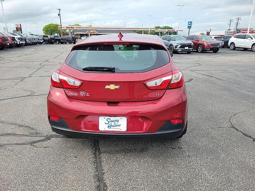 Cajun Red Tintcoat 2018 Chevrolet Cruze LT
