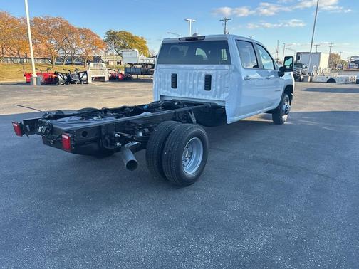 2026 Chevrolet Silverado 3500 LT