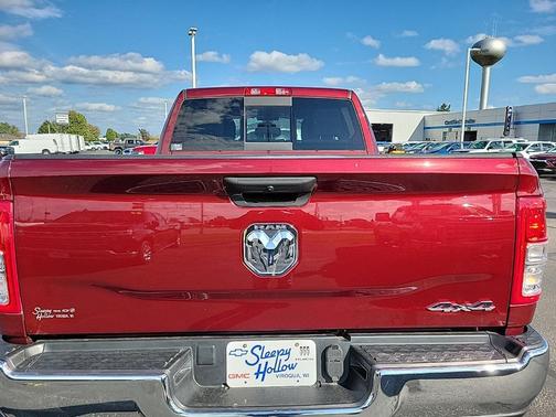 2022 RAM 2500 Tradesman Crew Cab 4x4 6'4' Box