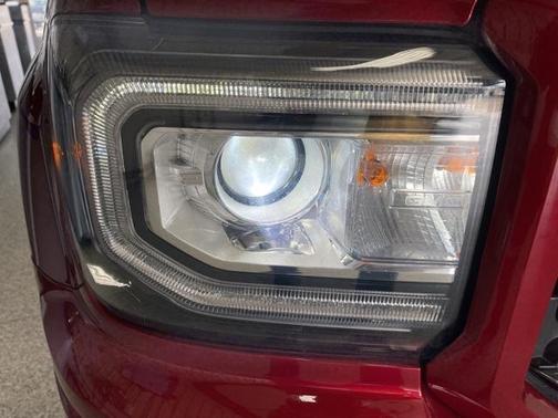 Red Quartz Tintcoat 2018 GMC Sierra 1500 SLT
