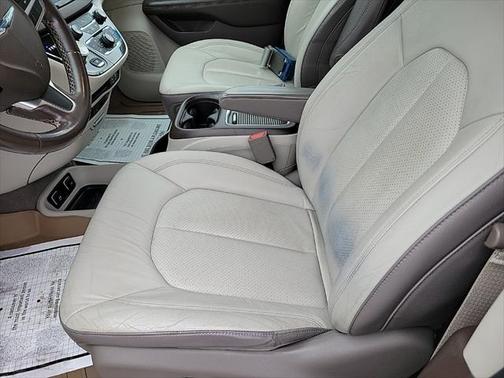 2018 Chrysler Pacifica Touring-L Plus