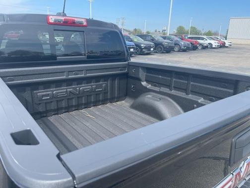 Onyx Black 2022 GMC Canyon Denali