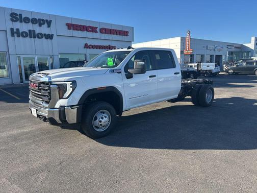 Summit White 2026 GMC Sierra 3500 Base
