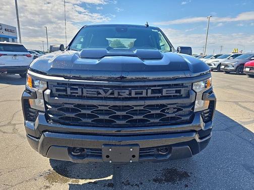 Black 2026 Chevrolet Silverado 1500 Custom Trail Boss