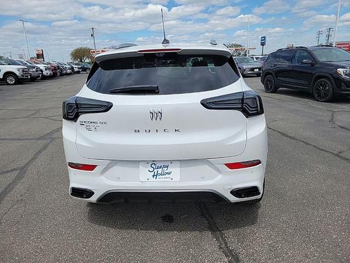 White Frost Tricoat 2025 Buick Encore GX Avenir
