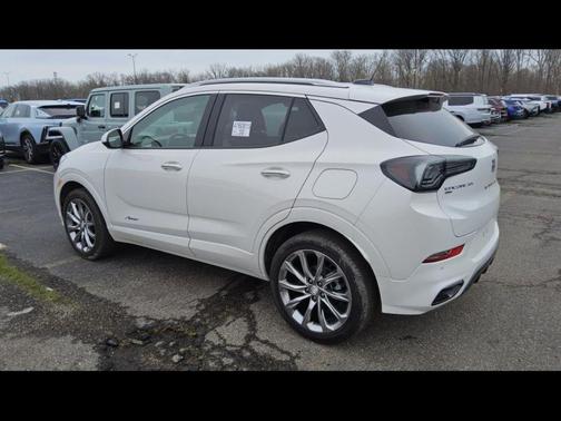 White Frost Tricoat 2025 Buick Encore GX Avenir