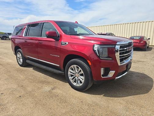Volcanic Red Tintcoat 2024 GMC Yukon XL SLT