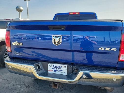 2017 RAM 2500 Big Horn Crew Cab 4x4 6'4' Box