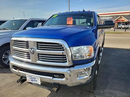 2017 RAM 2500 Big Horn Crew Cab 4x4 6'4' Box