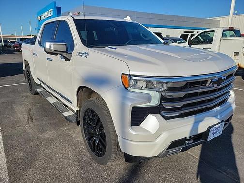 2022 Chevrolet Silverado 1500 High Country