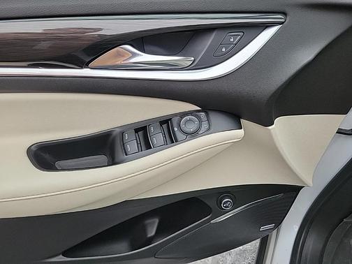 2023 Buick Enclave Essence AWD