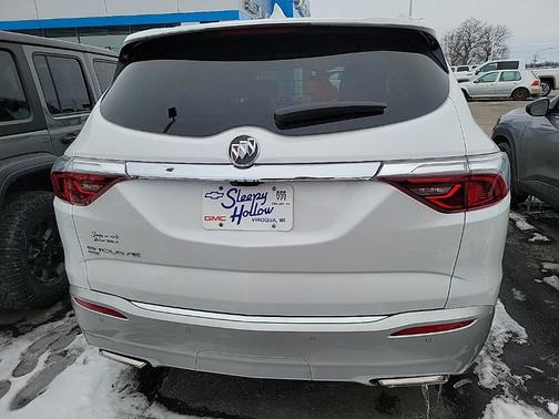 2023 Buick Enclave Essence AWD