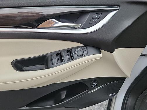 2023 Buick Enclave Essence AWD