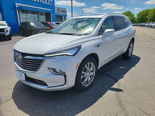 White Frost Tricoat 2023 Buick Enclave Essence AWD