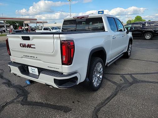 White Frost Tricoat 2021 GMC Sierra 1500 Denali